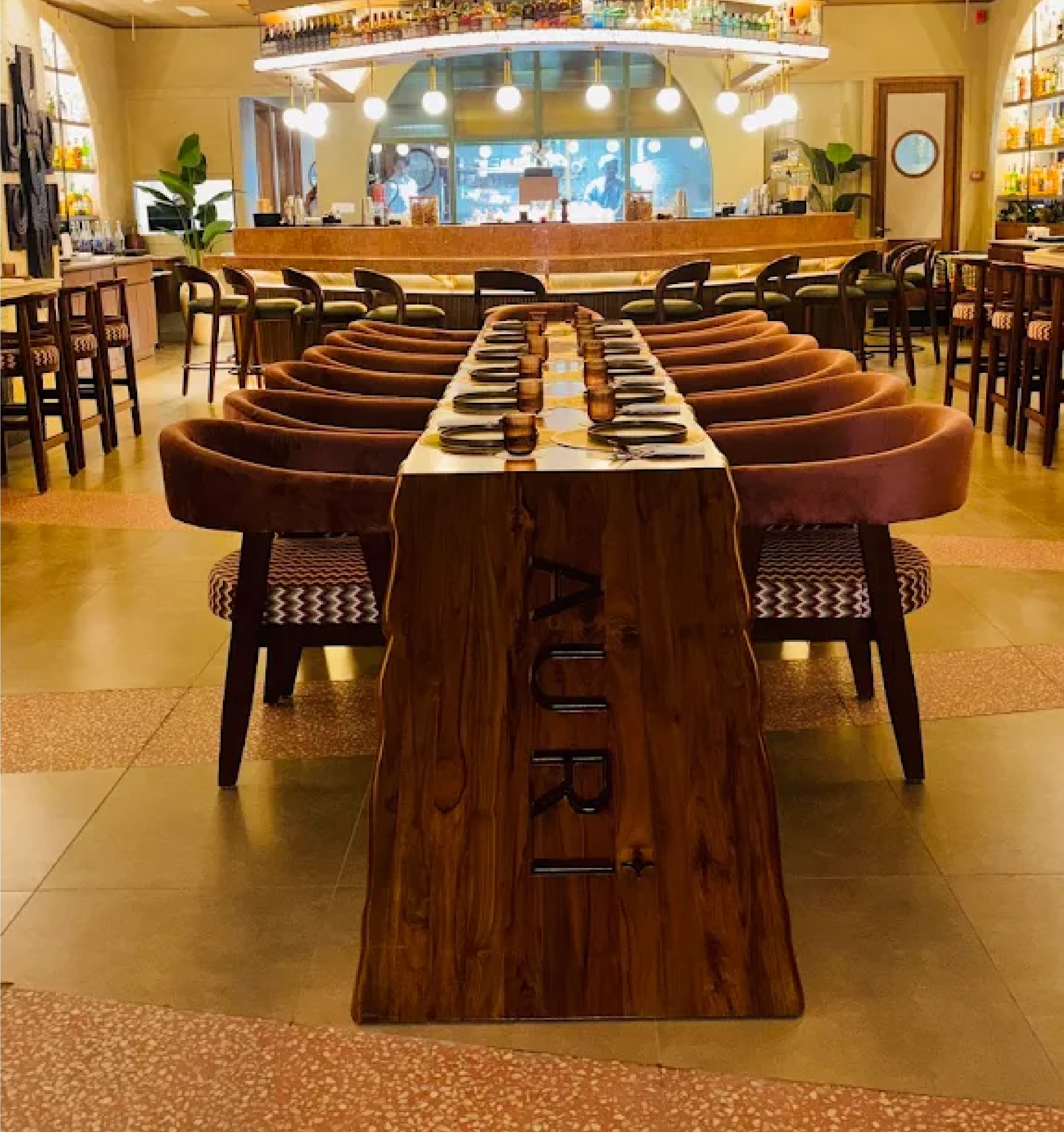 Auri Bar & Restaurant – Luxury Hospitality Furniture - photo 3