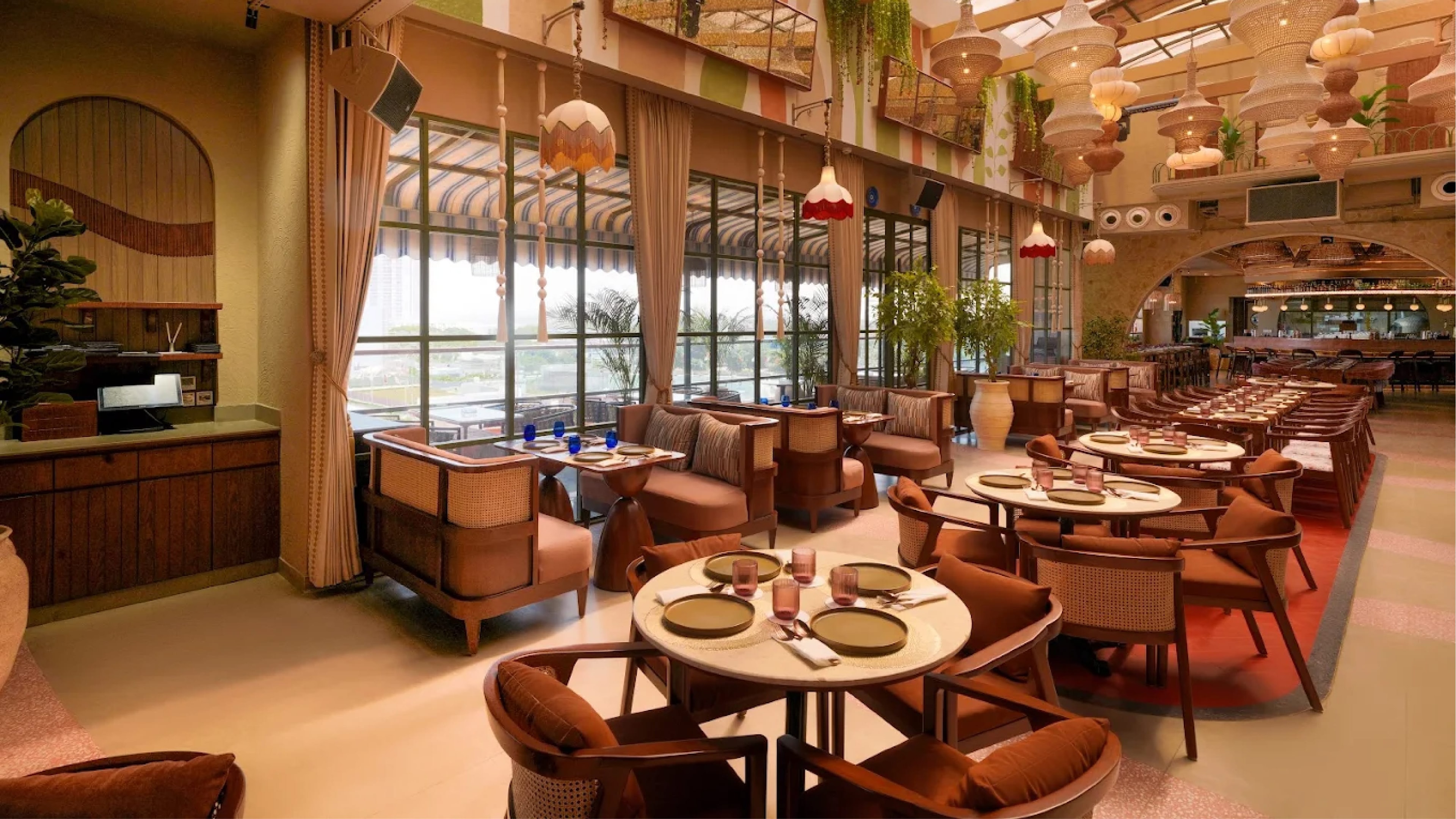Auri Bar & Restaurant – Luxury Hospitality Furniture - photo 5